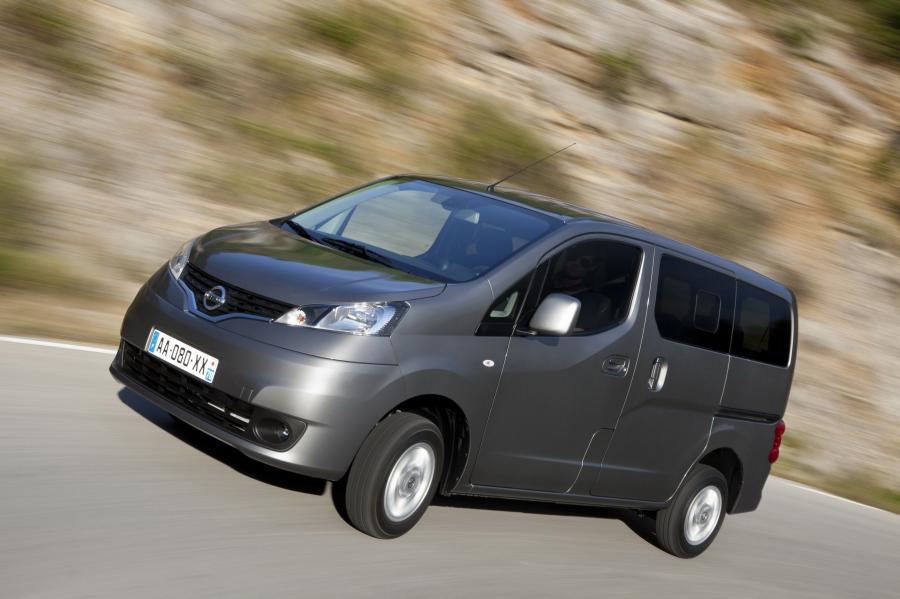  Nissan NV200 2009 года  (фото 58 из 108)